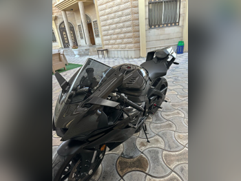 Yamaha  R 6 -  2020 - Color Black -  Warranty