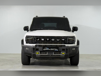 Jetour  T2  2025  Automatic  28,500 Km  4 Cylinder  Four Wheel Drive (4WD)  SUV  White  With Warranty