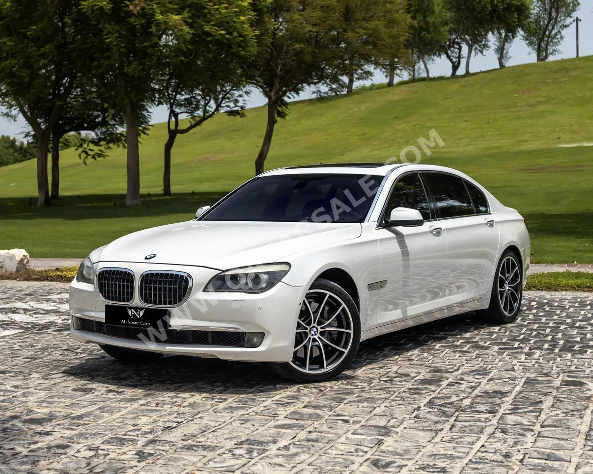 BMW  7-Series  750 Li  2012  Automatic  178,000 Km  8 Cylinder  Rear Wheel Drive (RWD)  Sedan  White