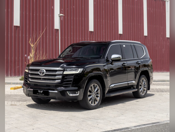 Toyota  Land Cruiser  VX Twin Turbo  2023  Automatic  67,000 Km  6 Cylinder  Four Wheel Drive (4WD)  SUV  Black  With Warranty