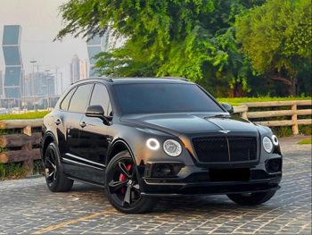 Bentley  Bentayga  2018  Automatic  70,000 Km  12 Cylinder  Four Wheel Drive (4WD)  SUV  Black