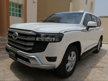 Toyota  Land Cruiser  GXR Twin Turbo  2024  Automatic  93,000 Km  6 Cylinder  Four Wheel Drive (4WD)  SUV  White  With Warranty