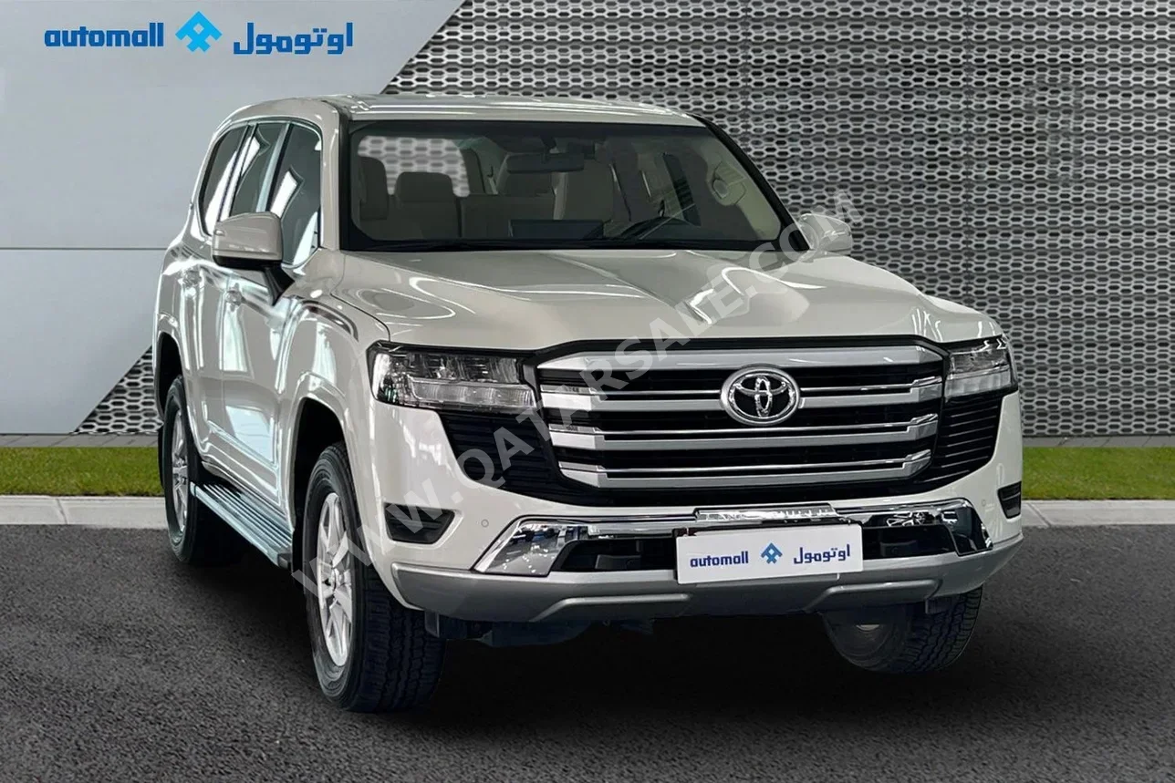 Toyota  Land Cruiser  GXR  2022  Automatic  50,088 Km  6 Cylinder  Four Wheel Drive (4WD)  SUV  White  With Warranty