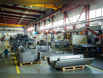 Warehouses & Stores - Al Wakrah  - Wadi Aba Seleel  -Area Size: 300 Square Meter