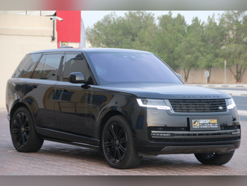 Land Rover  Range Rover  Vogue HSE  2023  Automatic  21,500 Km  8 Cylinder  Four Wheel Drive (4WD)  SUV  Black  With Warranty
