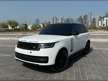 Land Rover  Range Rover  Vogue  2023  Automatic  59,000 Km  8 Cylinder  Four Wheel Drive (4WD)  SUV  White  With Warranty