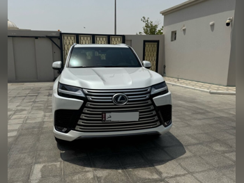 Lexus  LX  600 Luxury  2024  Automatic  16,000 Km  6 Cylinder  Four Wheel Drive (4WD)  SUV  Pearl  With Warranty