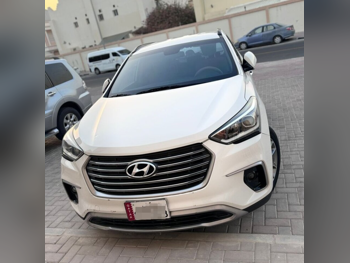 Hyundai  Grand Santa Fe  2017  Automatic  100,000 Km  6 Cylinder  Four Wheel Drive (4WD)  Sedan  White