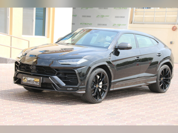 لمبرجيني  اوروس  2019  اوتوماتيك  54,700 كم  8 سلندر  دفع رباعي  اس يو في  أسود  تحت الضمان