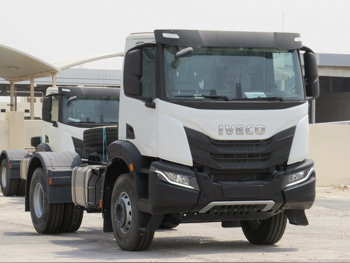 Truck Iveco - Color White  2024  Rear Wheel Drive (RWD)