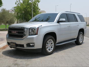 GMC  Yukon  2016  Automatic  108,000 Km  8 Cylinder  Four Wheel Drive (4WD)  SUV  Silver