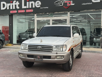 Toyota  Land Cruiser  GXR  2005  Automatic  5,000 Km  6 Cylinder  Four Wheel Drive (4WD)  SUV  White