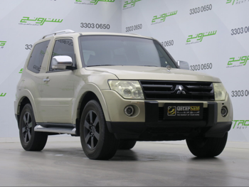 Mitsubishi  Pajero  2008  Automatic  286,000 Km  6 Cylinder  Four Wheel Drive (4WD)  SUV  Gold