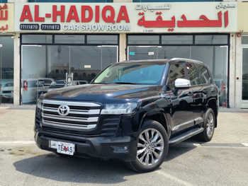 Toyota  Land Cruiser  GXR Twin Turbo  2024  Automatic  7,000 Km  6 Cylinder  Four Wheel Drive (4WD)  SUV  Black  With Warranty