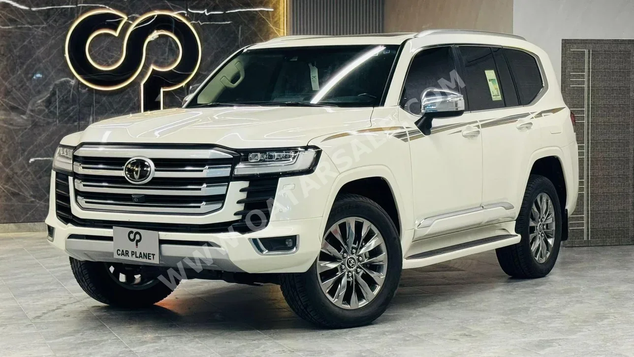 Toyota  Land Cruiser  VX Twin Turbo  2022  Automatic  145,000 Km  6 Cylinder  Four Wheel Drive (4WD)  SUV  White