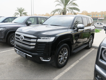Toyota  Land Cruiser  VX  2022  Automatic  29,000 Km  6 Cylinder  Four Wheel Drive (4WD)  SUV  Black  With Warranty