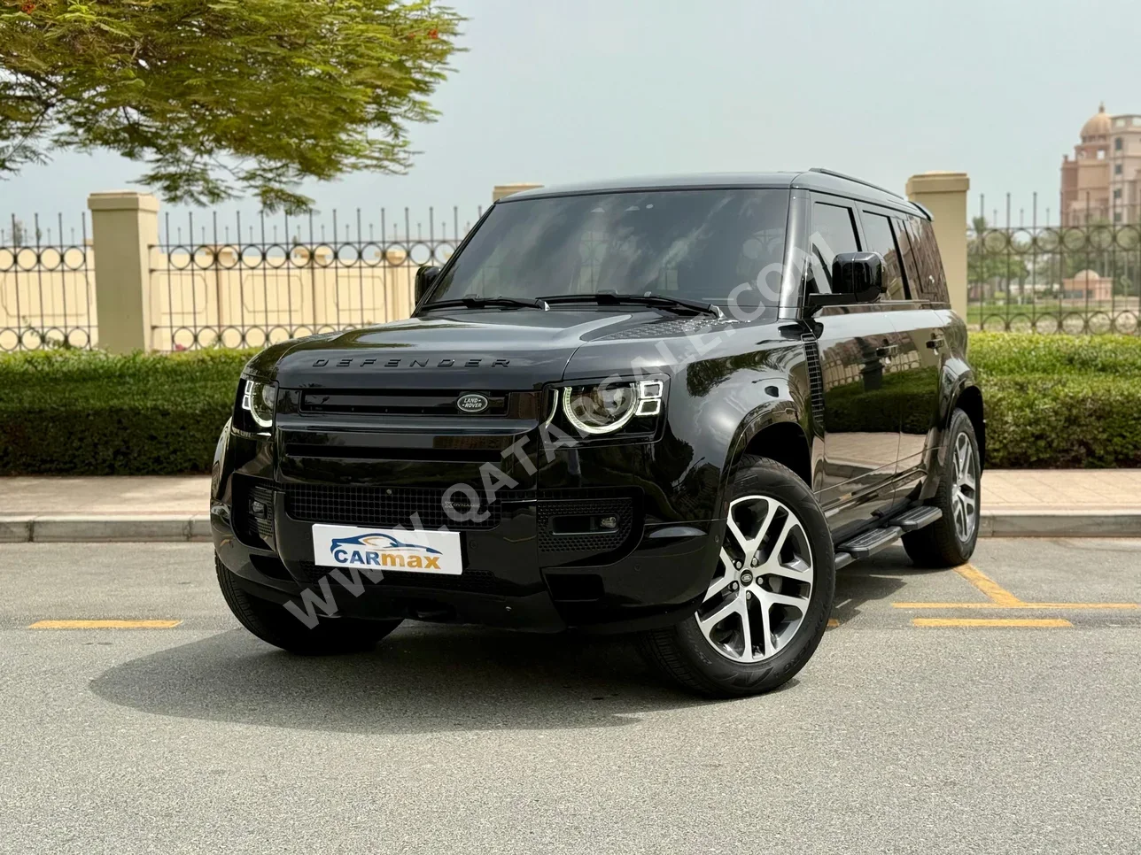 Land Rover  Defender  110 X Dynamic  2023  Automatic  26,000 Km  6 Cylinder  Four Wheel Drive (4WD)  SUV  Black  With Warranty