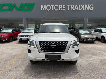 Nissan  Patrol  XE  2022  Automatic  40,000 Km  6 Cylinder  Four Wheel Drive (4WD)  SUV  White