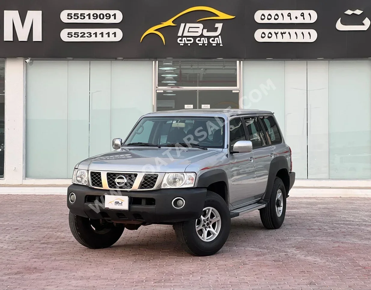 Nissan  Patrol  Safari  2016  Manual  173,000 Km  6 Cylinder  Four Wheel Drive (4WD)  SUV  Silver
