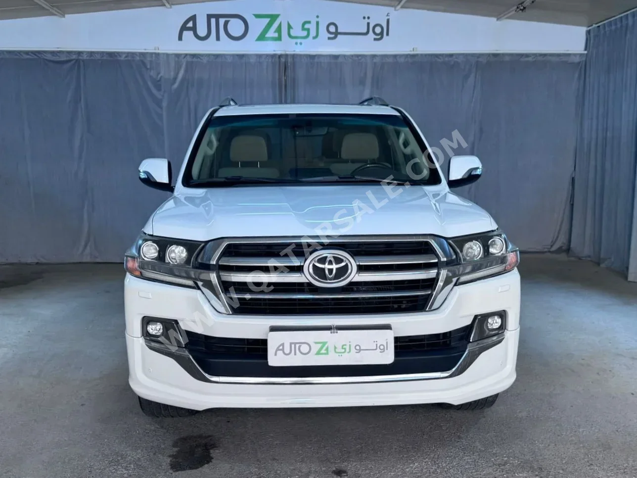 Toyota  Land Cruiser  GXR- Grand Touring  2019  Automatic  152,300 Km  8 Cylinder  Four Wheel Drive (4WD)  SUV  White