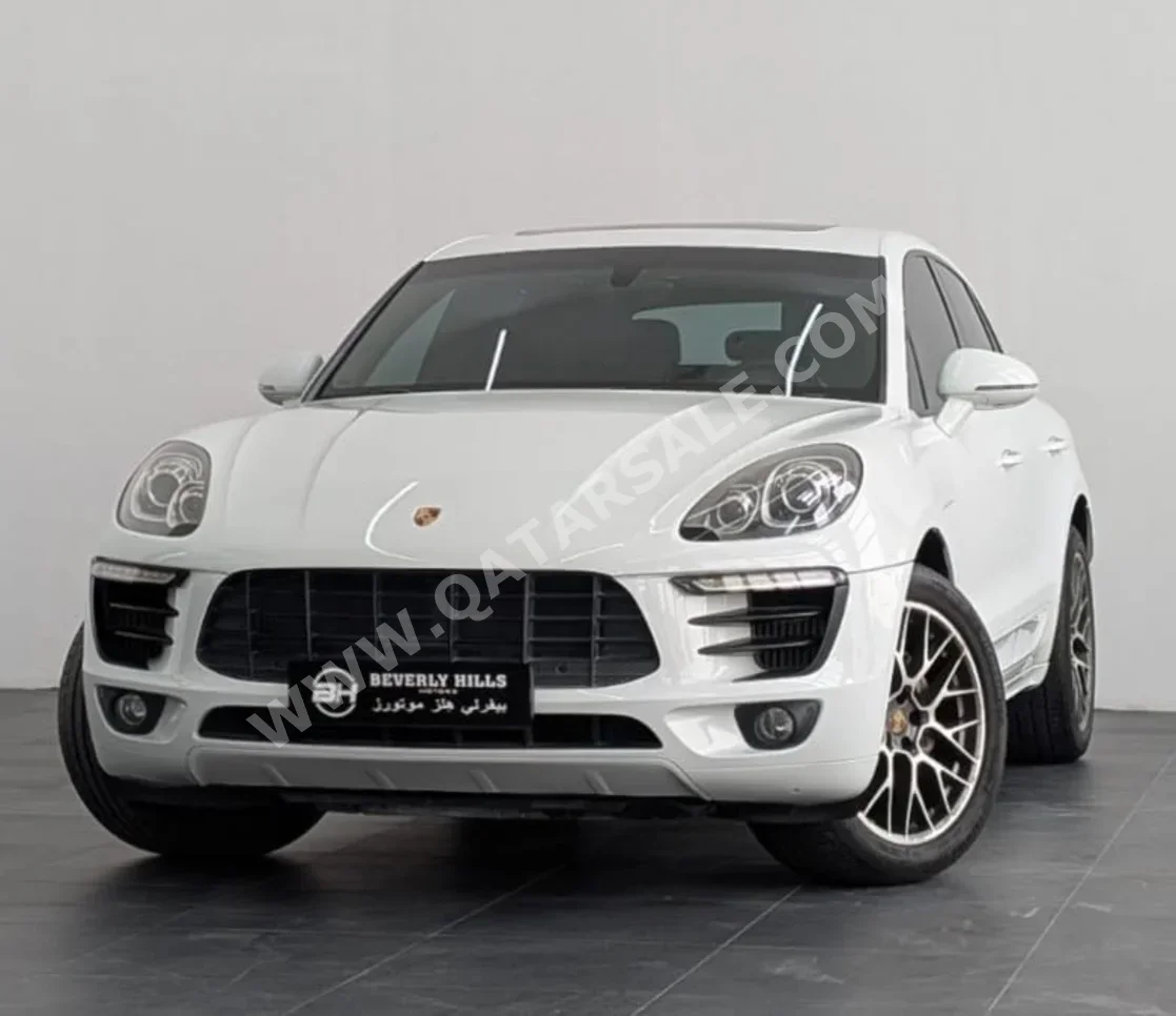 Porsche  Macan  S  2015  Automatic  66,450 Km  6 Cylinder  All Wheel Drive (AWD)  SUV  White