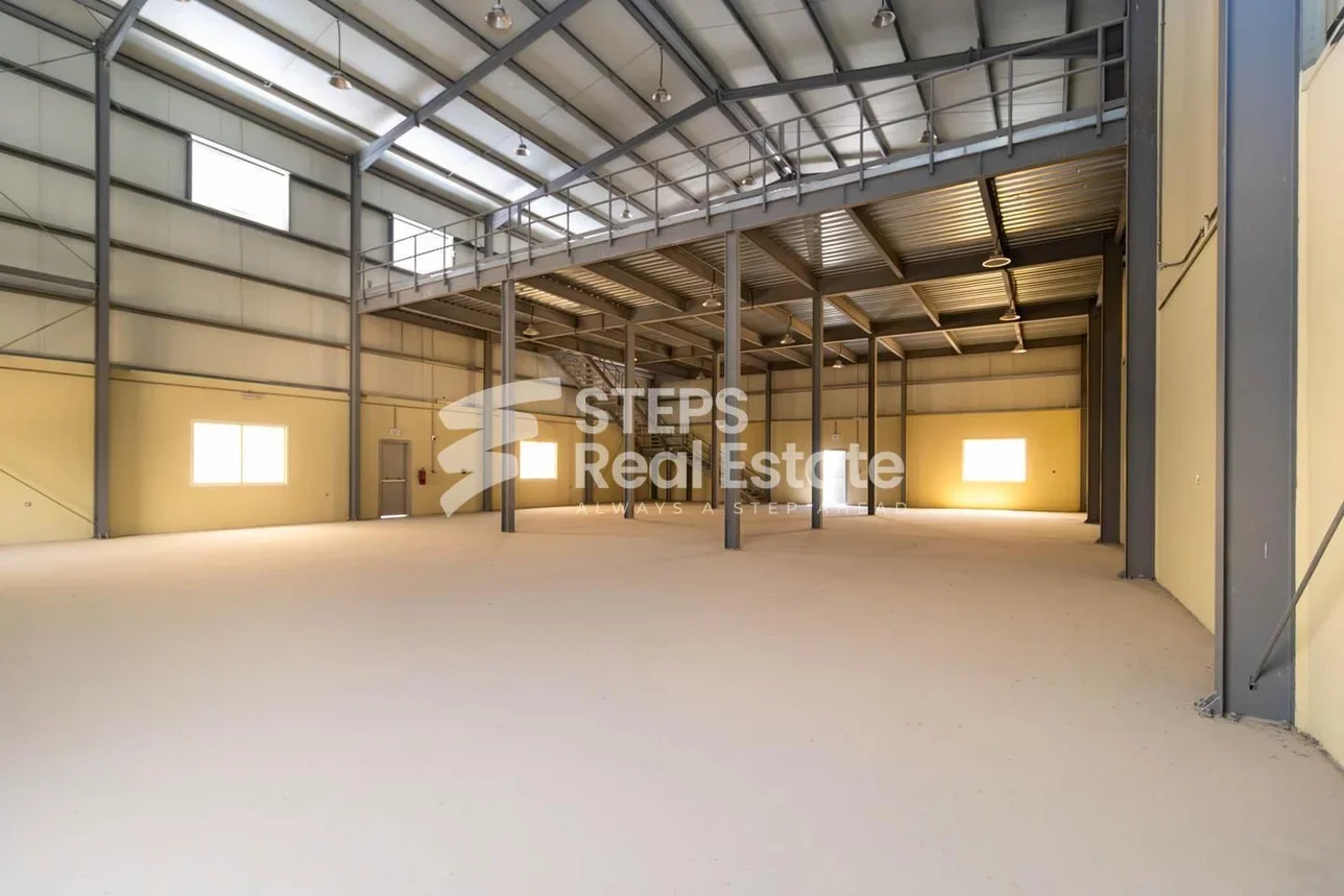 Warehouses & Stores - Al Wakrah  - Barkit Al Awamer  -Area Size: 1000 Square Meter