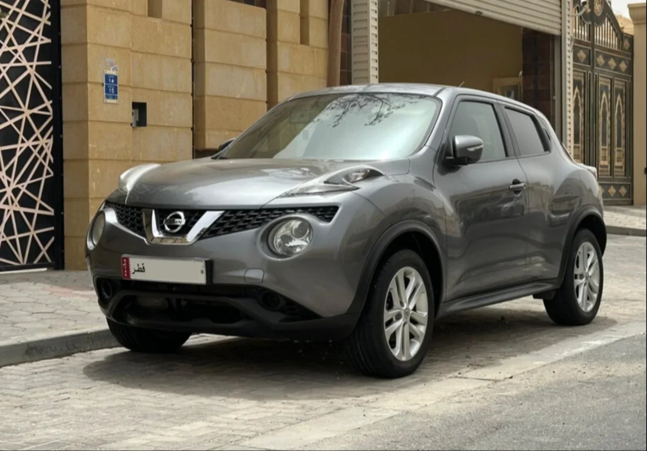 Nissan Juke 2016 Automatic 14,000 Km 4 Cylinder Front Wheel Drive (FWD) SUV Gray
