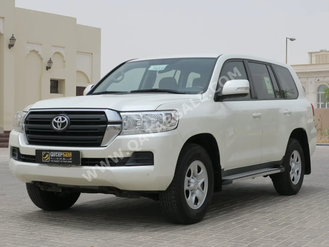 Toyota  Land Cruiser  GX  2021  Automatic  97,000 Km  6 Cylinder  Four Wheel Drive (4WD)  SUV  White