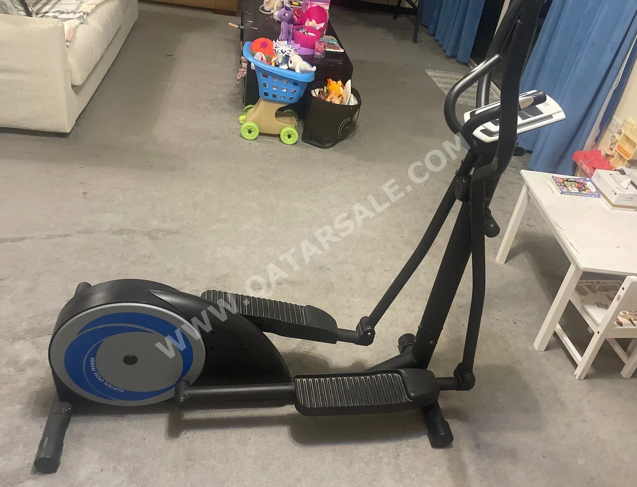 Sports/Exercises Equipment - Black