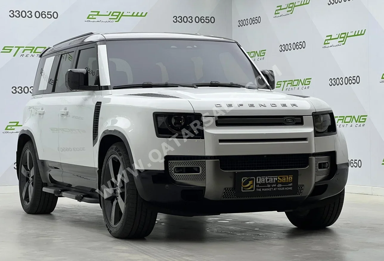 Land Rover  Defender  110 HSE  2025  Automatic  21,000 Km  6 Cylinder  Four Wheel Drive (4WD)  SUV  White  With Warranty
