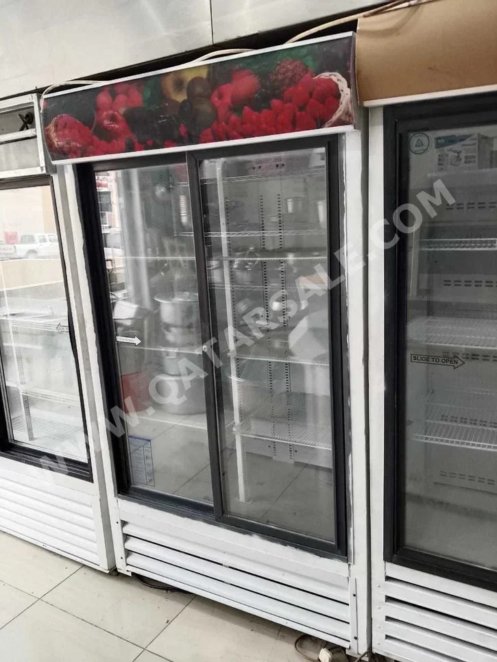 ثلاجة تقليدية