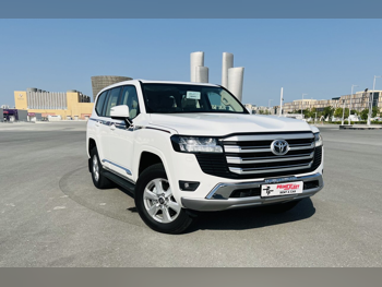 Toyota  GXR Limited  6 Cylinder  SUV 4x4  White  2025