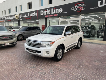 Toyota  Land Cruiser  VXR  2015  Automatic  349,616 Km  8 Cylinder  Four Wheel Drive (4WD)  SUV  White