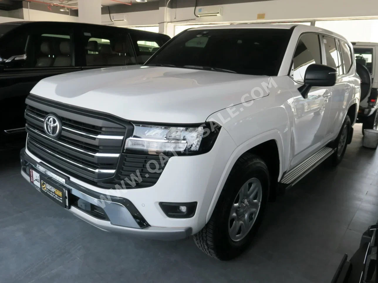 Toyota  Land Cruiser  GX  2025  Automatic  18,000 Km  6 Cylinder  Four Wheel Drive (4WD)  SUV  White  With Warranty