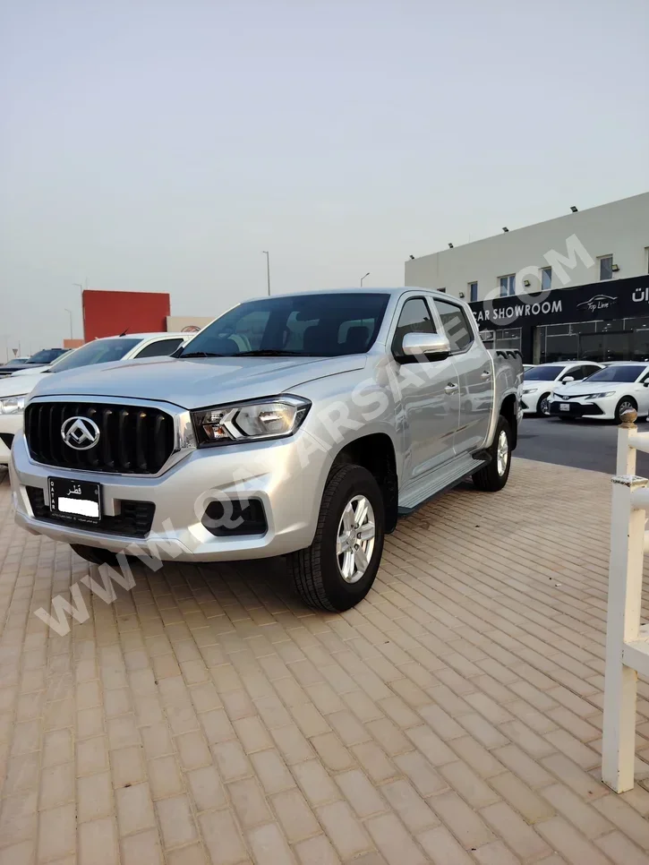 SAIC Maxus  T60  2025  Manual  0 Km  4 Cylinder  Four Wheel Drive (4WD)  Pick Up  Silver  With Warranty