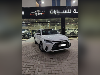 تويوتا  ياريس  2023  اوتوماتيك  24,000 كم  4 سلندر  سحب امامي  سيدان  أبيض  تحت الضمان