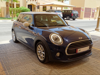 Mini  Cooper  2017  Automatic  114,000 Km  4 Cylinder  Front Wheel Drive (FWD)  Hatchback  Blue