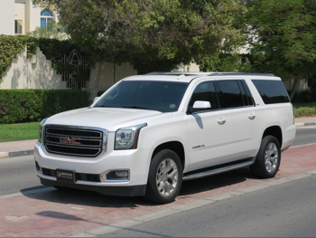 GMC  Yukon  XL  2016  Automatic  116,000 Km  8 Cylinder  Four Wheel Drive (4WD)  SUV  White
