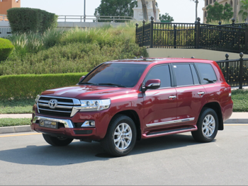 Toyota  Land Cruiser  GXR  2020  Automatic  67,666 Km  8 Cylinder  Four Wheel Drive (4WD)  SUV  Maroon