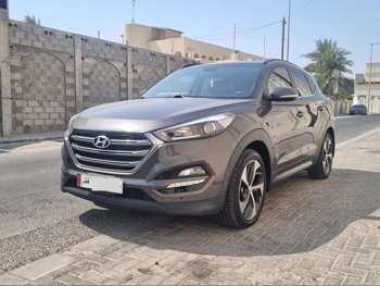 Hyundai  Tucson  2016  Automatic  146,000 Km  4 Cylinder  Front Wheel Drive (FWD)  SUV  Gray