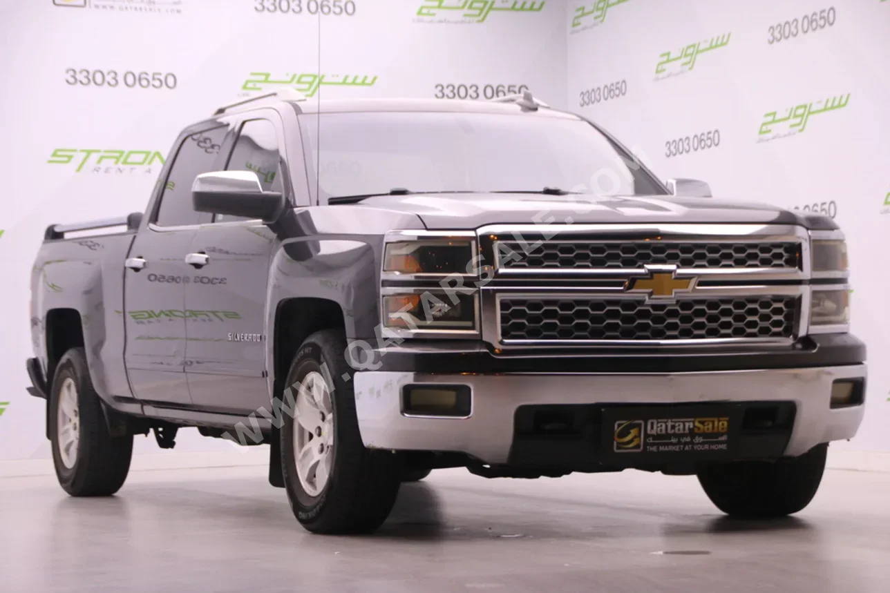 Chevrolet  Silverado  2015  Automatic  150,000 Km  8 Cylinder  Four Wheel Drive (4WD)  Pick Up  Gray