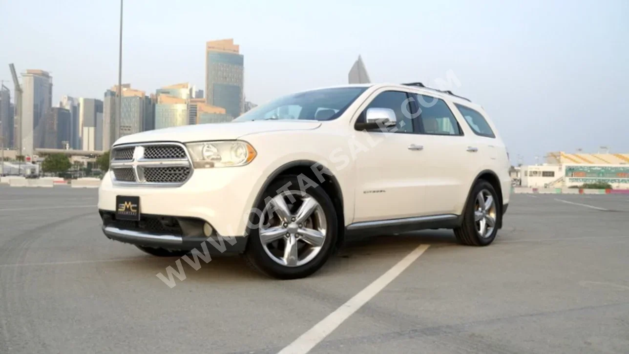 Dodge  Durango  Citadel  2011  Automatic  194,000 Km  8 Cylinder  All Wheel Drive (AWD)  SUV  White