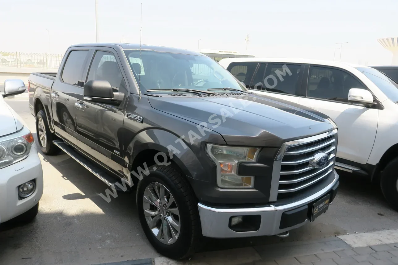 Ford  F  150  2015  Automatic  205,000 Km  8 Cylinder  Four Wheel Drive (4WD)  Pick Up  Gray