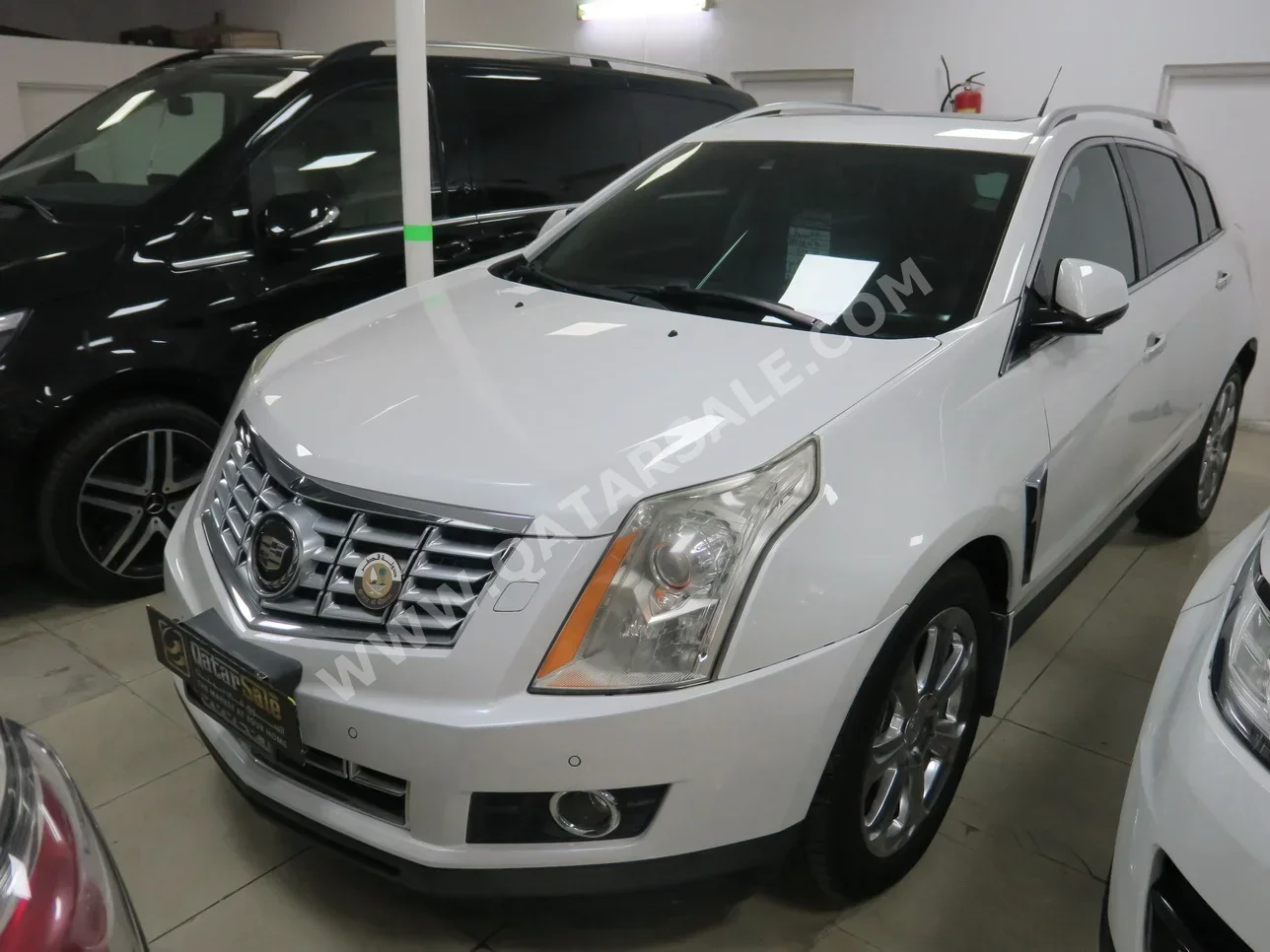 Cadillac  SRX  2016  Automatic  71,000 Km  6 Cylinder  Four Wheel Drive (4WD)  SUV  White