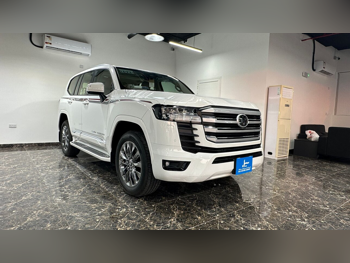 Toyota  Land Cruiser  GXR Twin Turbo  2025  Automatic  0 Km  6 Cylinder  Four Wheel Drive (4WD)  SUV  White  With Warranty