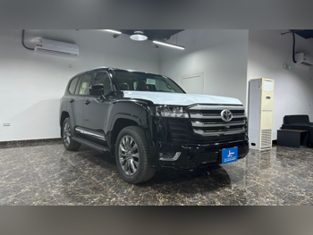 Toyota  Land Cruiser  GXR Twin Turbo  2024  Automatic  0 Km  6 Cylinder  Four Wheel Drive (4WD)  SUV  Black  With Warranty