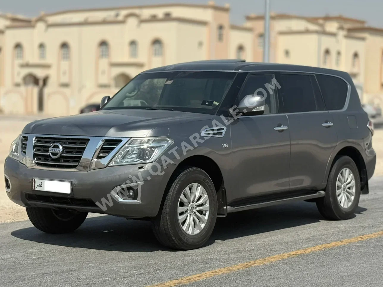 Nissan  Patrol  SE  2015  Automatic  264,000 Km  8 Cylinder  Four Wheel Drive (4WD)  SUV  Gray