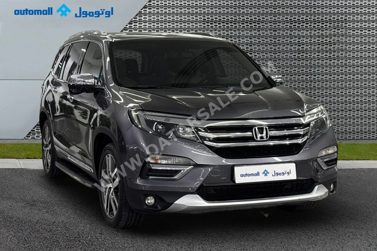 Honda  Pilot  Touring  2017  Automatic  101,500 Km  6 Cylinder  Four Wheel Drive (4WD)  SUV  Gray