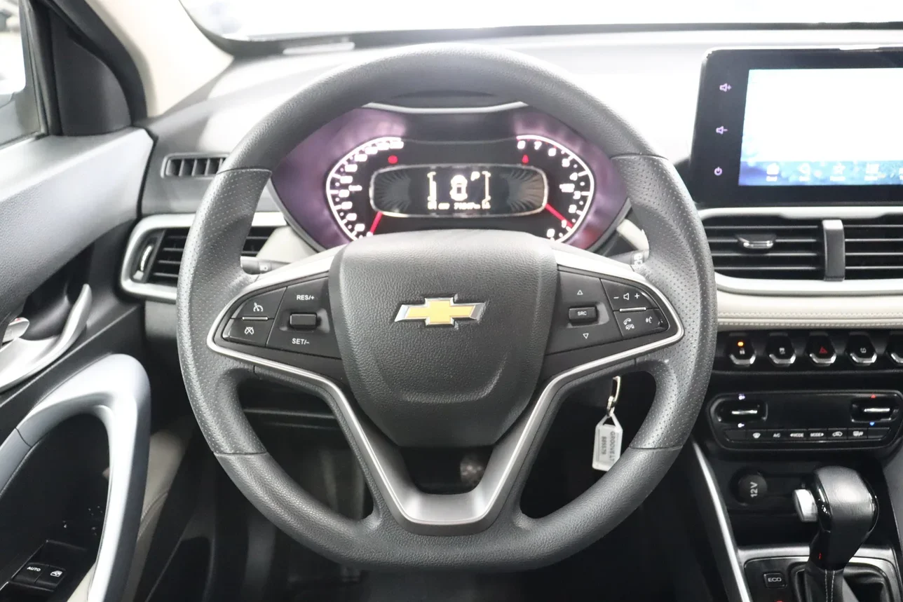 Chevrolet  Groove  LT  2024  Automatic  26,906 Km  4 Cylinder  Front Wheel Drive (FWD)  SUV  Gray  With Warranty