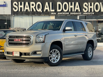 جي ام سي  يوكون  2015  اوتوماتيك  85,000 كم  8 سلندر  دفع رباعي  اس يو في  ذهبي